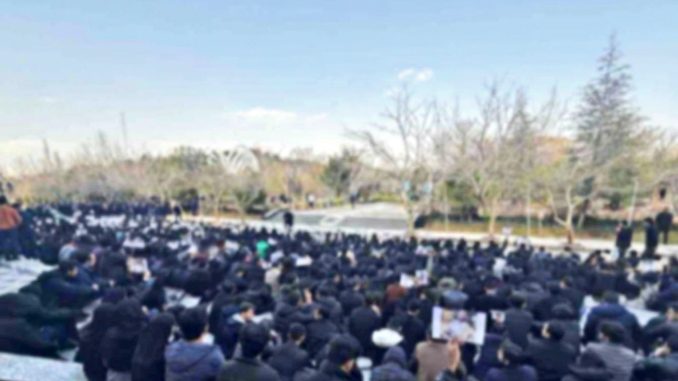 Iran-estudiantes-protestas-30-enero