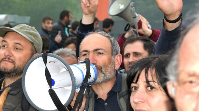 Nikol_Pashinyan_13_Abril_2018