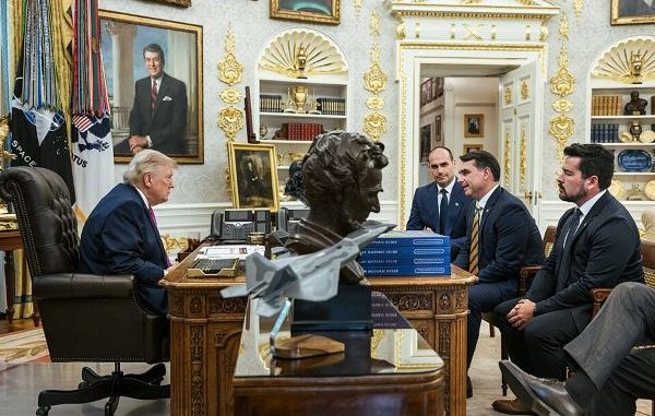 Donald_Trump_Flavio_Bolsonaro