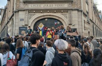 Francia estalla en revuelta juvenil y huelgas
